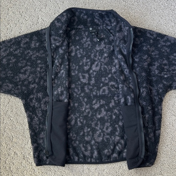 All in Motion Leopard Print Zip-Up Sherpa Fleece Jacket Coat Animal Print SZ XS - Picture 12 of 13